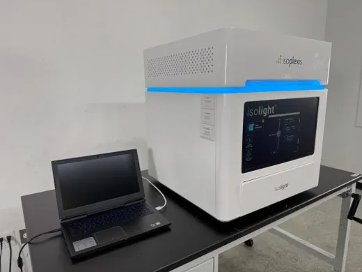IsoPlexis Isolight 1000-1 Single-Cell Proteomics Instrument for CAR-T Functional Assays