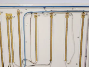 TecEquipment H16 Losses in Piping Systems Fluid Mechanics Training Apparatus, 19 of 27