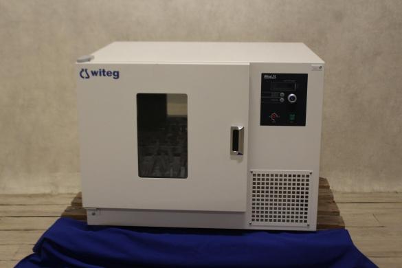 Witeg ThermoStable IS-30 Orbital Shaking Incubator with Precise Temperature Control-cover