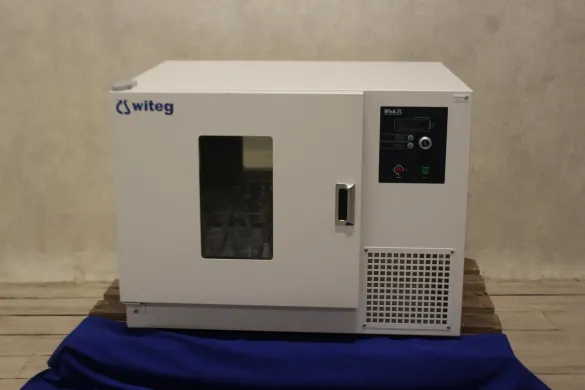 Witeg ThermoStable IS-30 Orbital Shaking Incubator with Precise Temperature Control