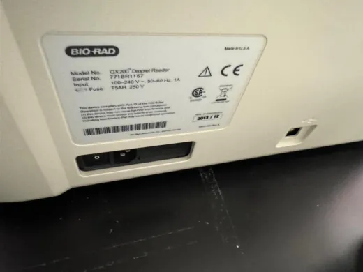 Bio-Rad QX200 Droplet Digital PCR Reader for Molecular Biology Applications