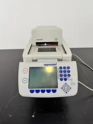 Eppendorf Mastercycler Benchtop Thermal Cycler with Heated Lid and Integrated Control Panel, 4 of 4