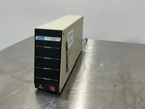 Alltech On-Line Degassing System for HPLC with Four Degassing Channels, 2 of 3