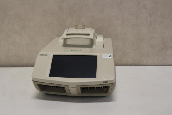 Bio-Rad C1000 Touch Thermal Cycler with Modular Block and Gradient Function-cover