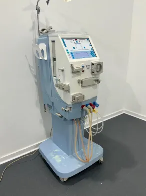 Gambro AK-96 Hemodialysis Machine for Clinical Kidney Replacement Therapy