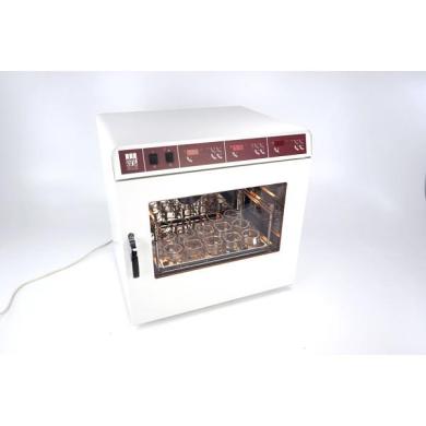 GFL 3032 Inkubator Schüttler Incubator Shaker +20..+70°C 250 U/min 45L-cover