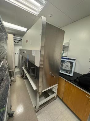 NuAire Labgard ES Class II A2 Biosafety Cabinet NU-425-600-cover