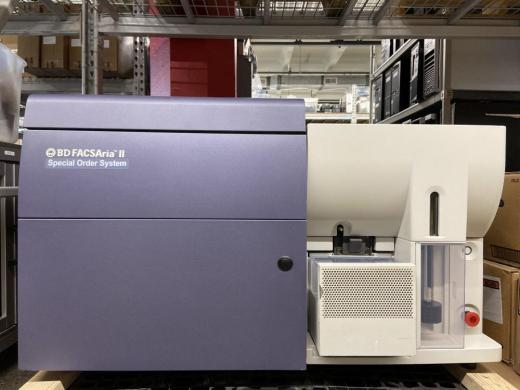 BD FACSAria II Special Order Dual-Laser Cell Sorter with 2 Lasers-cover