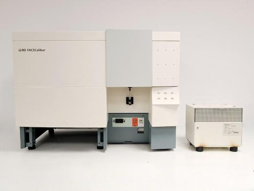 BD FACSCalibur Flow Cytometer & Transformer System Lab-cover