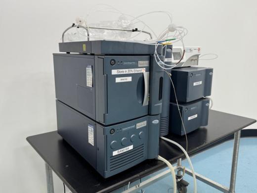Waters Acquity Arc HPLC System-cover