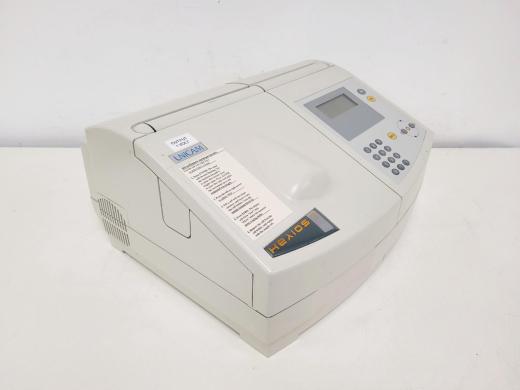 Unicam Helios Gamma UV-Vis Spectrophotometer Lab-cover