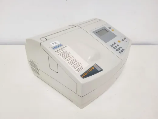 Unicam Helios Gamma UV-Vis Spectrophotometer for Precise Optical Absorbance Measurements