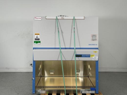 Thermo Scientific 1300 Series A2 4-Foot Class II Biosafety Cabinet for Containment and Sterile Work-cover