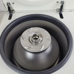 Thermo Scientific Heraeus Biofuge Primo R Centrifuge, 3 of 7