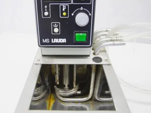 Lauda M3 Laboratory Water Bath with MT Thermostat for Precise Temperature Control, 2 of 3