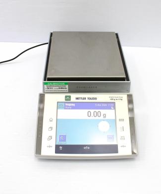 Mettler Toledo XP4002S Precision Balance 4100g Capacity with SmartScreen Touchscreen-cover