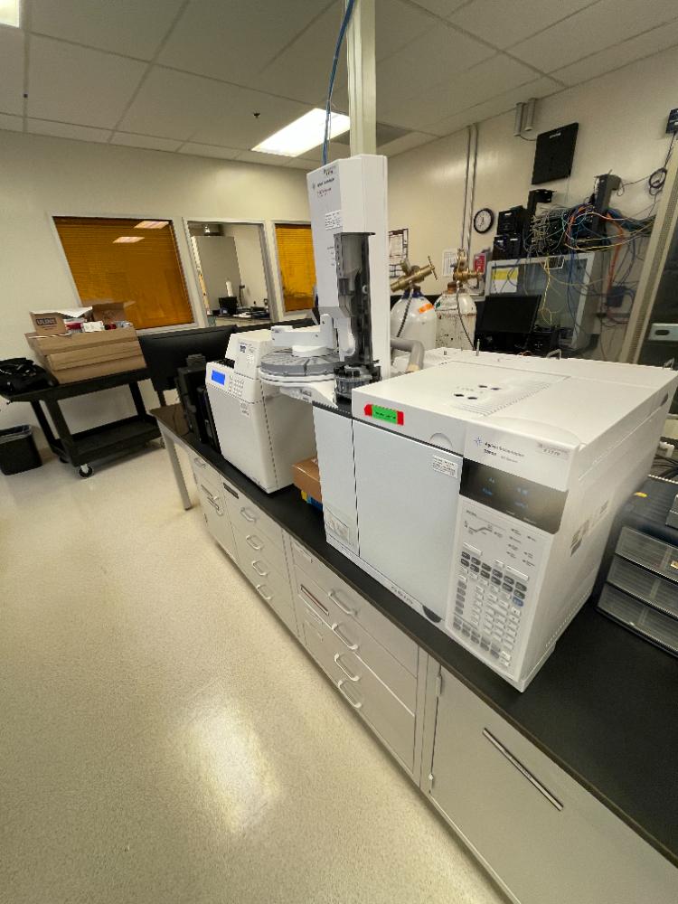 Agilent 7890 Gas Chromatograph with G1888 Automated Headspace Sampler