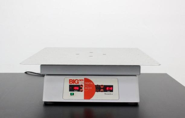 Barnstead M73735 BIGger Bill Digital Orbital Shaker Homogenizer 120V 50/60Hz-cover