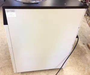Labconco FreeZone 6 Floor-Model Freeze Dryer Lyophilizer for Heat-Sensitive Sample Preservation, 6 of 8