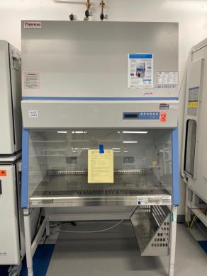 Thermo Scientific 1300 Series A2 4' Class II Biosafety Cabinet with HEPA Filtration-cover