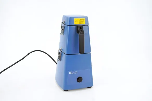 IKA M 20 Universal Mill, 20,000 rpm, 250 mL, with M21 Beater