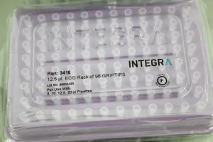 Integra 1000-1250 µL Pipettes Consumable Case with 96 Grip Tips, 10 of 12