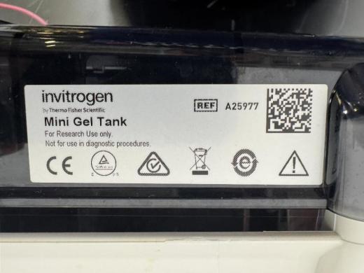 Invitrogen PowerEase Touch PS0120 Electrophoresis Power Supply with Touchscreen Interface-cover