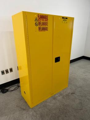 Uline 45 Gallon Flammable Liquid Storage Cabinet with Dual-Door Safety Access-cover