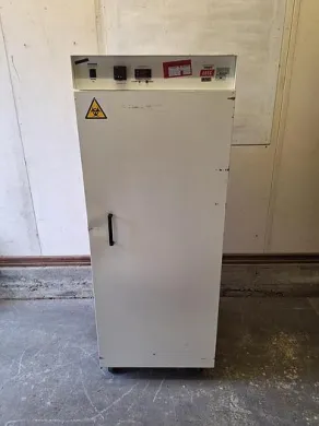 LEEC P3 Precision Incubator