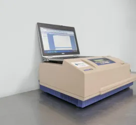 Molecular Devices SpectraMax M5 Multi-Mode Microplate Reader for Absorbance and Fluorescence Assays, 2 of 17