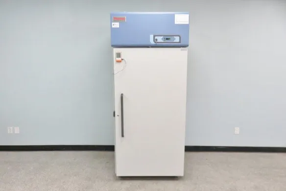 Thermo Revco REL3004A20 4°C Laboratory Refrigerator for Precise Biomedical Storage