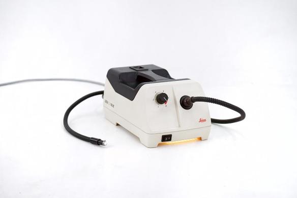 Leica CLS 150 XE Microscope Cold Light Source 150 W 30111430-cover