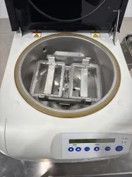 Eppendorf 5305 Concentrator Plus Vacuum Centrifuge for Sample Concentration, 3 of 4