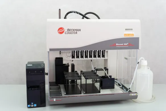Beckman Coulter Biomek NXP Autosampler with 8-Channel Pipetting Head