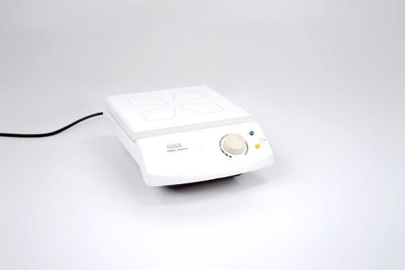Jenway 1002 Magnetic Stirrer with 210 × 210 mm Ceramic Plate, 0–2000 rpm-cover