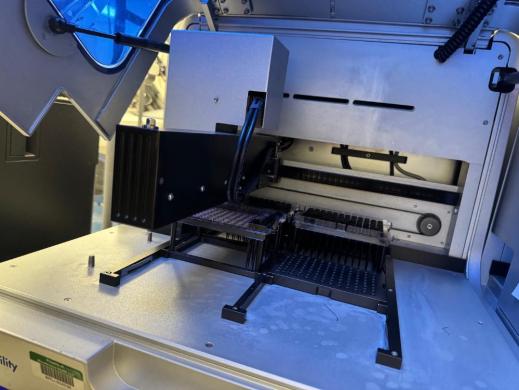 Qiagen QIAgility Automated Real-Time PCR Sample Preparation System-cover