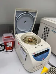 Thermo Scientific Sorvall Legend Micro 21 Benchtop Microcentrifuge, 2 of 4