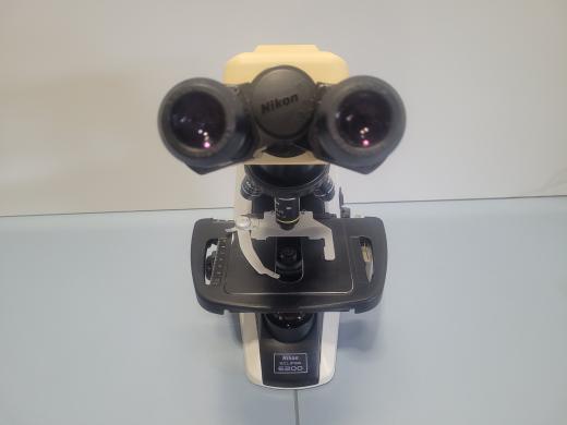 NIKON ECLIPSE E200 laboratory microscope | QP