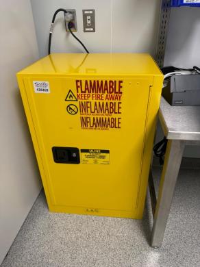ULINE H-2218S-Y 12 Gallon Flammable Liquid Storage Cabinet with Spill Containment-cover