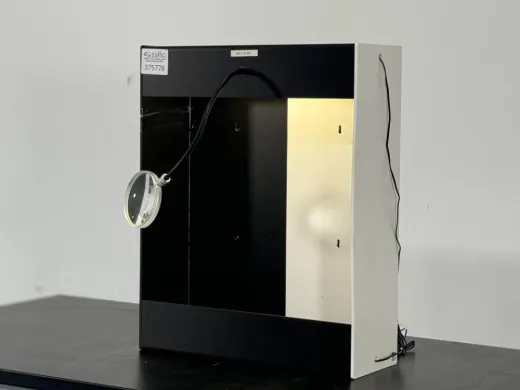 Manual Vial Inspection Booth for Visual Quality Control in Pharmaceutical Applications