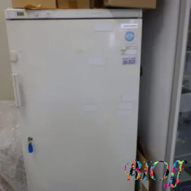 Nihon Freezer UKS-500DHC Biomedical Refrigerator with Key Lock