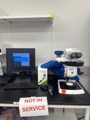 Zeiss SteREO Discovery.V8 High-Resolution Stereo Microscope with Fluorescence and Digital Imaging-cover