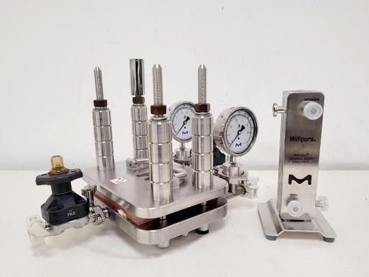 Millipore Pellicon 2 P2B3-00C-05 Cassette Filter & XX42PMINI Holder-cover