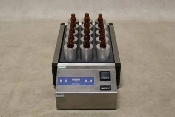 H+P Labortechnik Variomag Blockheater with Magnetic Stirrer