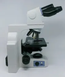 Nikon Eclipse E400 Compound Microscope with 50x Oil and Tilting Telescoping Head, 3 of 9