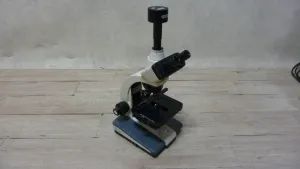 Breukhoven BMS-E1 Trinocular Polarization Microscope, 2 of 11
