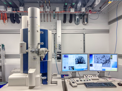 Hitachi HT7700-cover