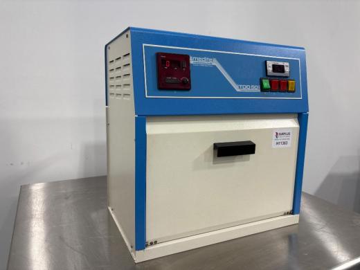 MEDITE TDO51.00 Tissue Drying Oven with Digital Timer and Temperature Control-cover