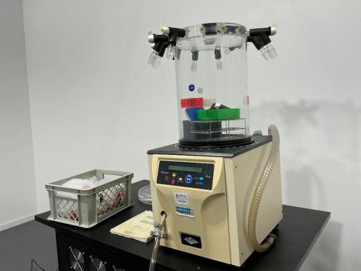 Virtis BT6KEL-85 Laboratory Freeze Dryer with Refrigerated Drying Chamber-cover
