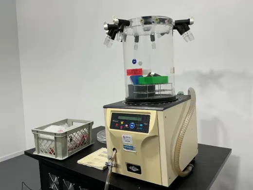 Virtis BT6KEL-85 Laboratory Freeze Dryer with Refrigerated Drying Chamber